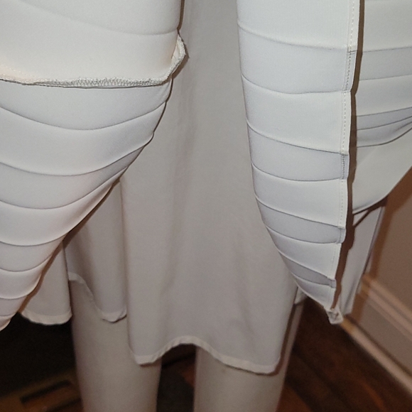 DKNY pleated skirt - Picture 6 of 6